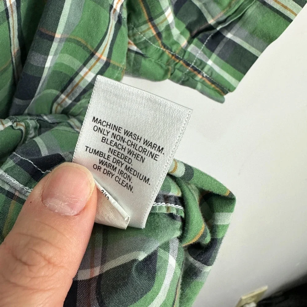 Banana Republic Button Up Shirt Mens Small‎ Green Plaid Cotton Preppy Academia